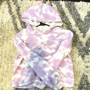 crop tie die hoodie
